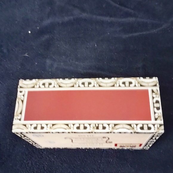 Arturo Fuente Magnum cigar box - Picture 4 of 5